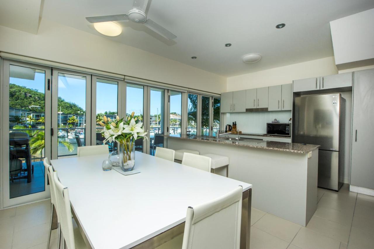 Beachside Magnetic Harbour Apartments Nelly Bay Extérieur photo