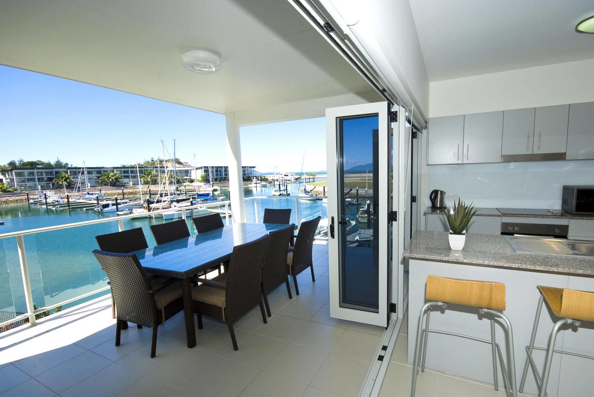 Beachside Magnetic Harbour Apartments Nelly Bay Extérieur photo