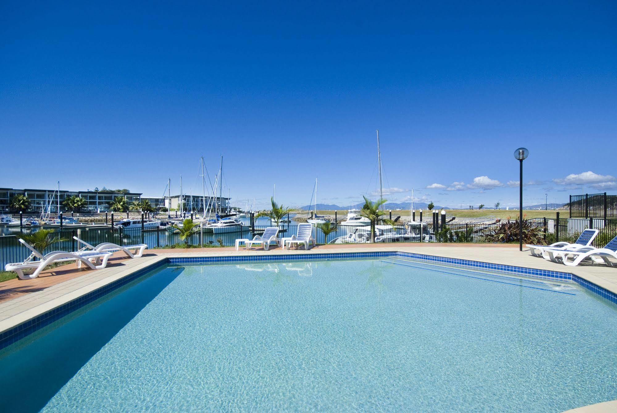 Beachside Magnetic Harbour Apartments Nelly Bay Extérieur photo