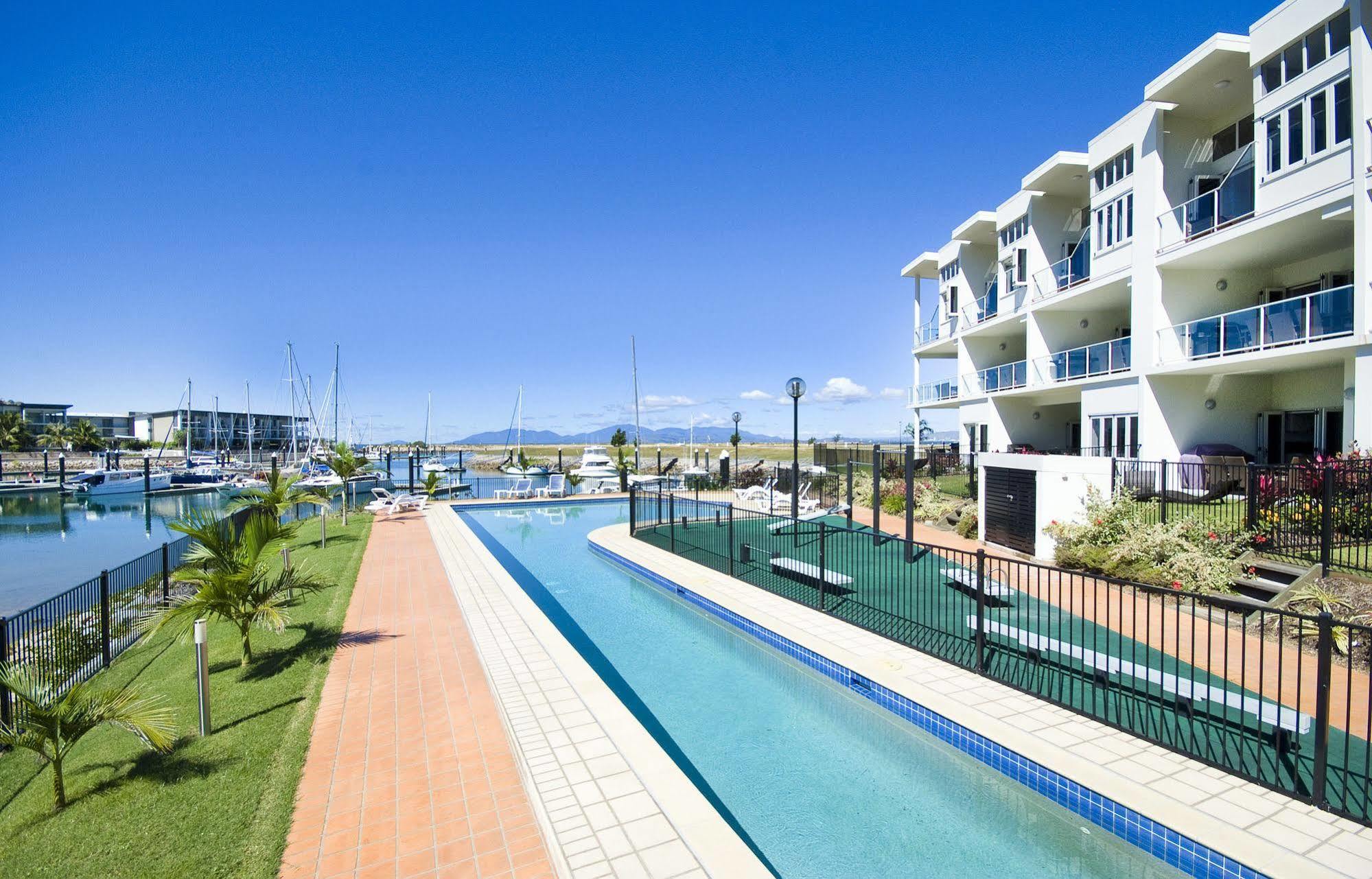 Beachside Magnetic Harbour Apartments Nelly Bay Extérieur photo